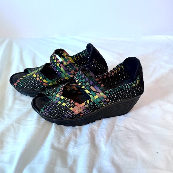 Skechers Open Toe Rainbow Slip On Wedge Sandal - Picture 1 of 5